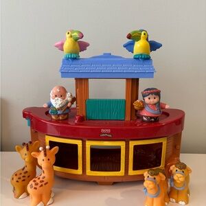Little People- Noah’s Ark + 6 Animals and 2 Characters
